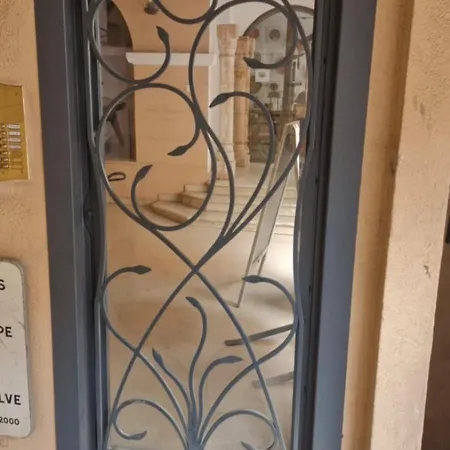 Grand T3 Tropez דירה *